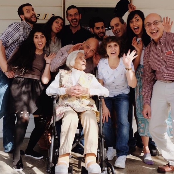 Meet your Posher, Suzy - Picture 3 of 3